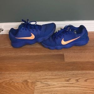 nike hyper dunk basketball shoes